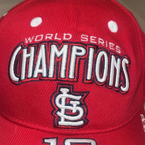 NWT St Louis Cardinals MLB 10 Time Champion Strapback Red Hat Cap New With Tags - Picture 2 of 11